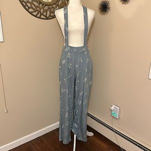 NWOT Floral Strappy Suspender Pants/Jumpsuit